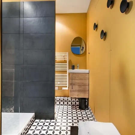 Chez Emma Ou Jules - Quartier Montorgueil Paryż